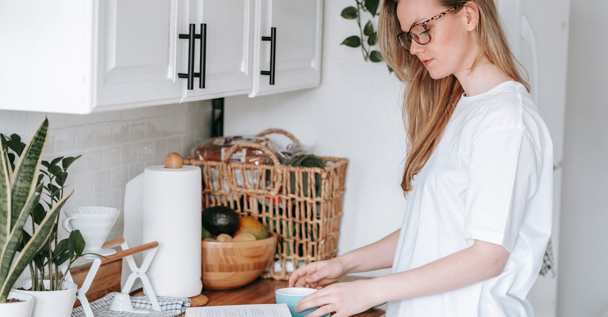 découvrez notre guide complet sur les litres, une unité de mesure essentielle pour quantifier les liquides dans divers domaines. apprenez à convertir, à utiliser et à comprendre les implications des litres dans la cuisine, la science et l'industrie.