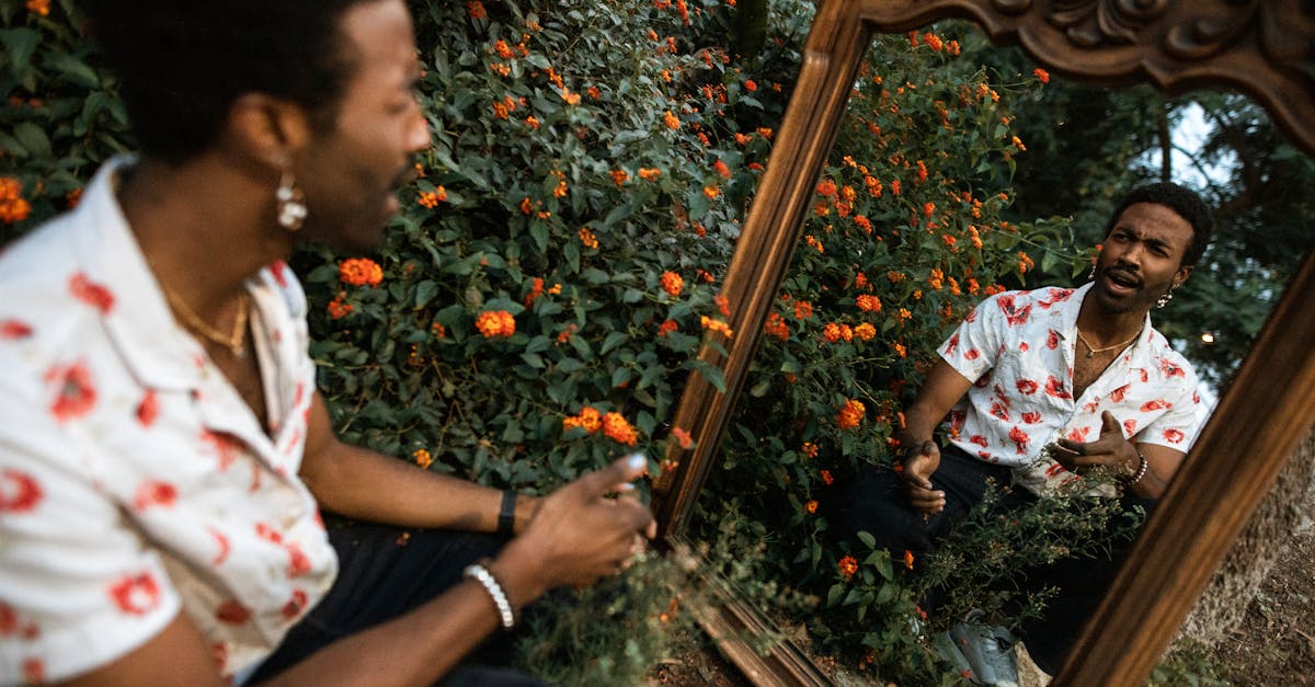 découvrez la signification fascinante de l'heure miroir, un phénomène mystique qui attire l'attention de nombreux passionnés. apprenez comment interpréter ce message subtil de l'univers et ce qu'il pourrait signifier pour votre vie.