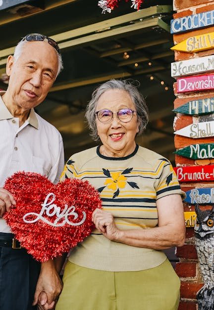 découvrez les signes de l'amour naissant, des gestes subtils aux moments partagés, qui révèlent les premières étincelles d'une romance prometteuse.