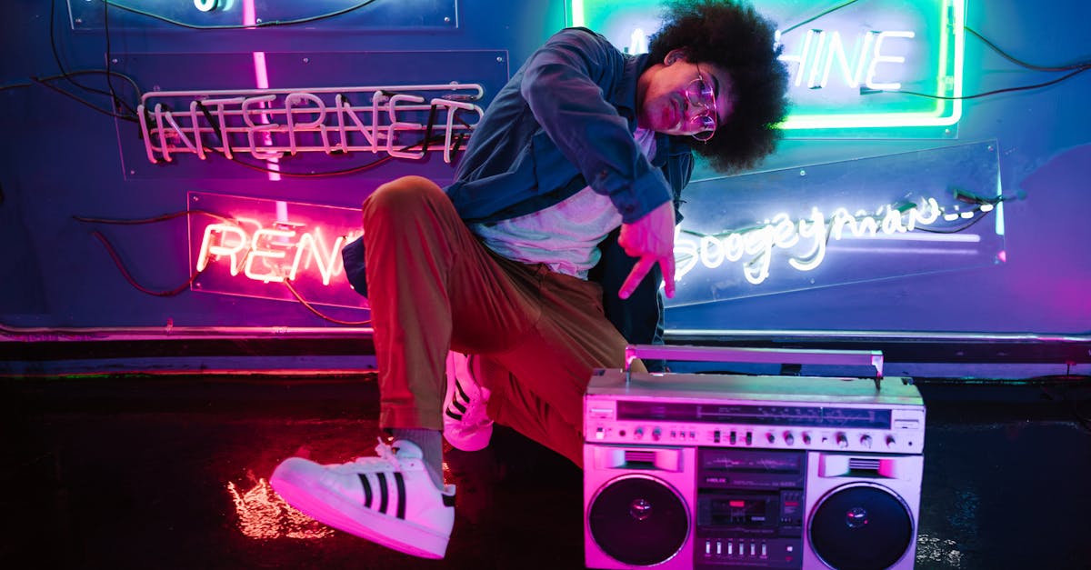 découvrez le lexique essentiel de tiktok avec notre guide sur la terminologie de la plateforme. apprenez les termes populaires, les tendances et les expressions incontournables pour mieux comprendre et naviguer dans l'univers de tiktok.