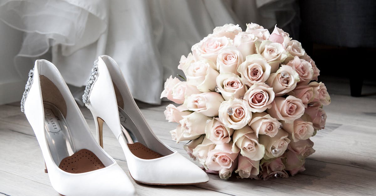 découvrez l'art de la cérémonie, un moment unique de célébration et d'émotion. que ce soit pour un mariage, un baptême ou une commémoration, plongez dans des idées inspirantes et des conseils pratiques pour créer une expérience mémorable et significative.