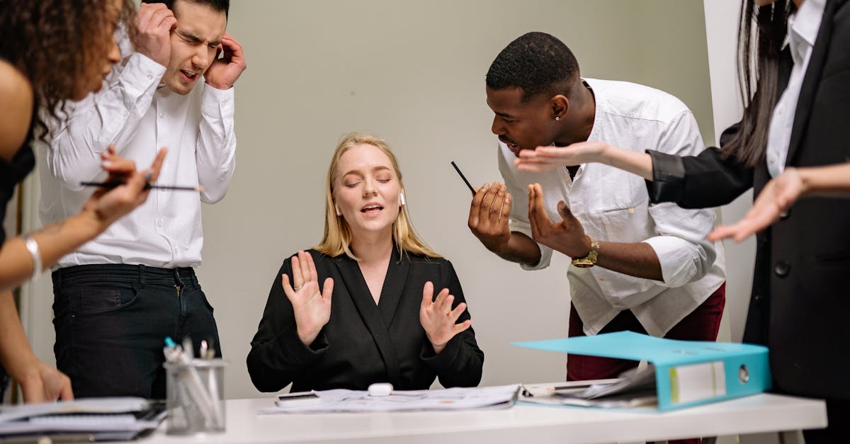 découvrez les conséquences de l'abus narcissique et apprenez à reconnaître les signes de manipulation émotionnelle. cet article vous guide à travers les stratégies de rétablissement et vous aide à retrouver votre estime de soi. ne laissez pas l'abus narcissique définir votre vie.