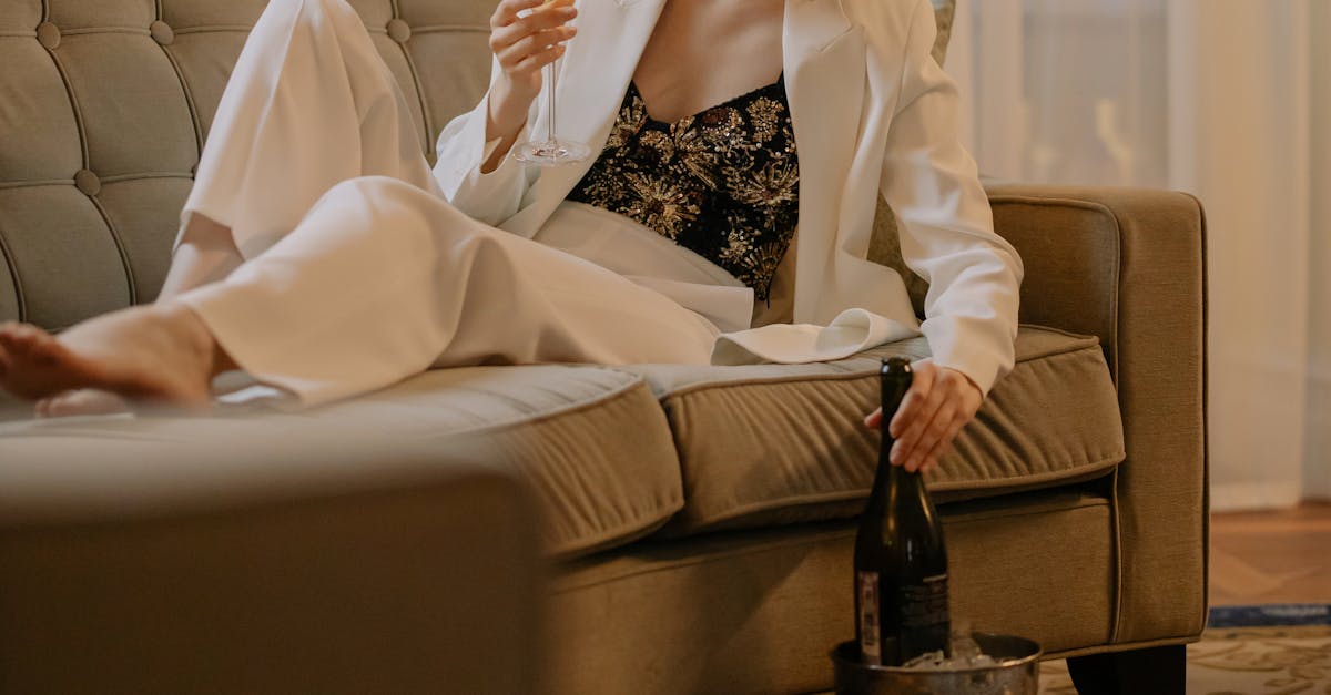 découvrez l'élégance intemporelle à travers des créations raffinées et des designs classiques qui transcendent les tendances. plongez dans un univers où le style et le savoir-faire se rencontrent pour offrir une esthétique éternelle.