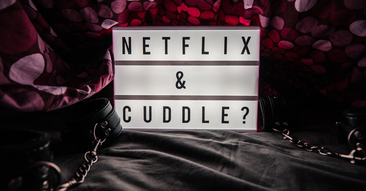 découvrez le vaste monde de netflix, la plateforme de streaming incontournable qui propose des séries, films, documentaires et spectacles originaux adaptés à tous les goûts. plongez dans un univers de divertissement accessible où vous pouvez regarder vos contenus préférés à tout moment.