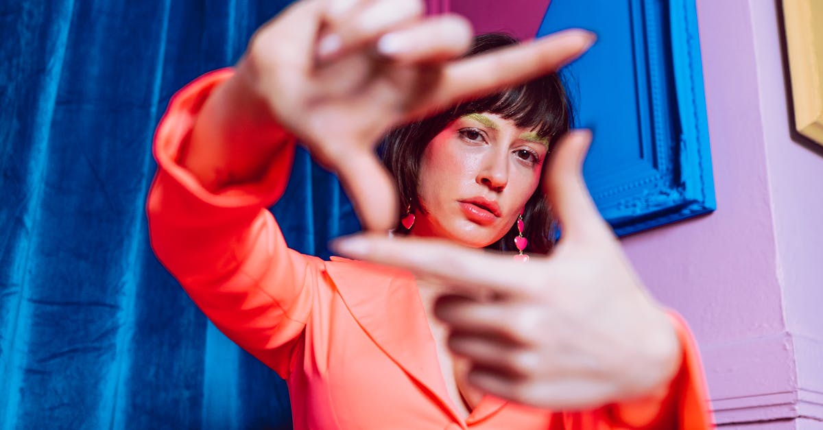 découvrez tiktok, la plateforme actuelle de partage de vidéos courtes qui permet de laisser libre cours à votre créativité, de suivre les tendances et de vous connecter avec des millions d'utilisateurs à travers le monde. rejoignez la communauté et exprimez-vous comme jamais auparavant !