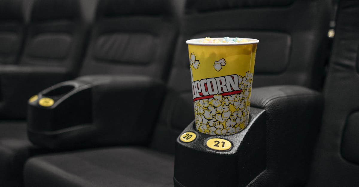 découvrez notre sélection de films incontournables à ne pas manquer. que vous soyez amateur de drame, de comédie ou d'action, ces œuvres cinématographiques vous tiendront en haleine et enrichiront votre expérience de cinéma. plongez dans un univers de récits captivants et de performances mémorables.