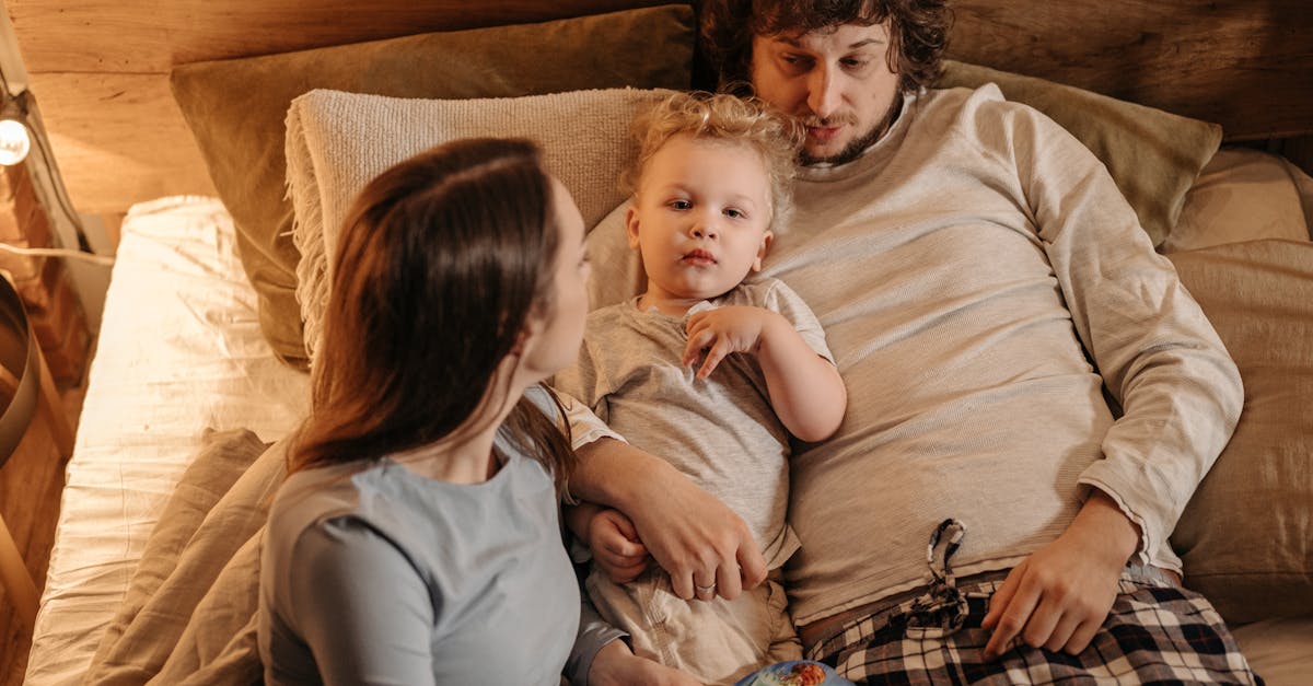 découvrez des conseils et astuces pour favoriser l’harmonie familiale, renforcer les liens entre les membres de votre famille et instaurer une atmosphère de compréhension, de respect et de bonheur au quotidien.