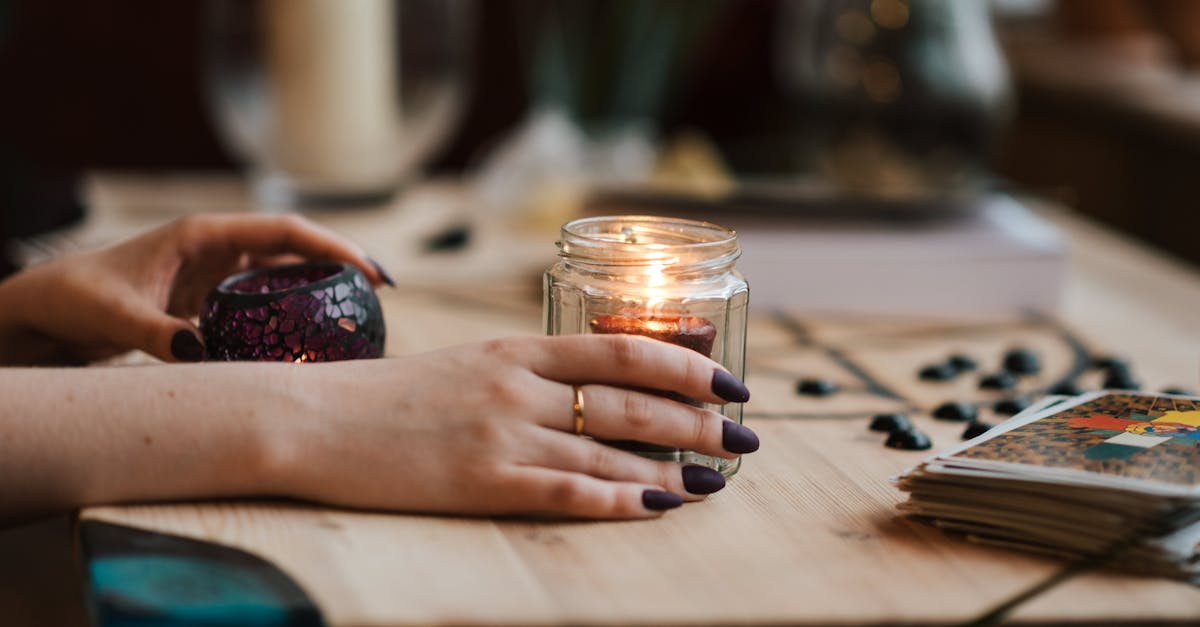 découvrez la signification et les différentes approches de l'interprétation, qu'il s'agisse de textes, d'œuvres d'art ou de situations, pour mieux comprendre le monde qui vous entoure.